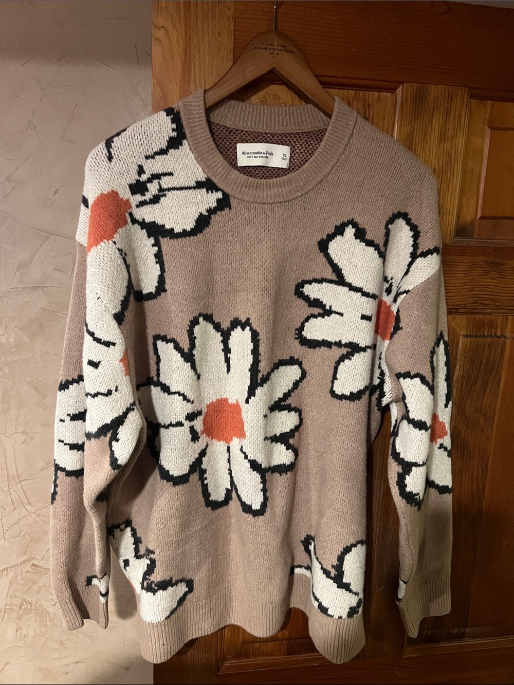 Men’s Abercrombie & Fitch Sweater